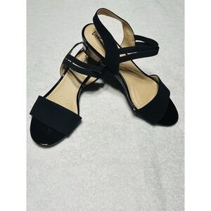 Life Stride Women's 8.5M‎ Black Yolo Sandals Comfort New Without Box